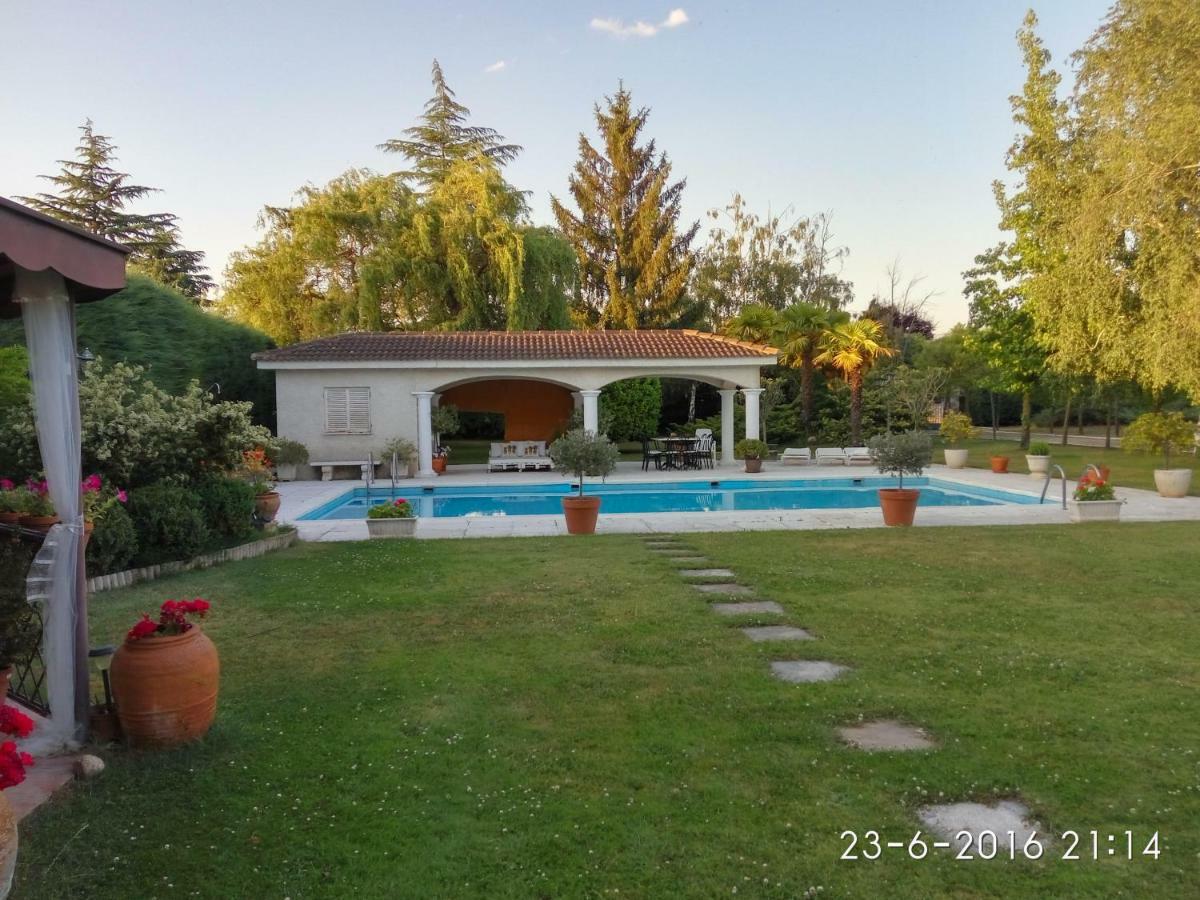 El Campillo Villa Pelabravo Eksteriør bilde